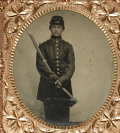 SIXTH-PLATE TIN OF UNION SOLDIER ARMED WITH A DAHLGREN RIFLE