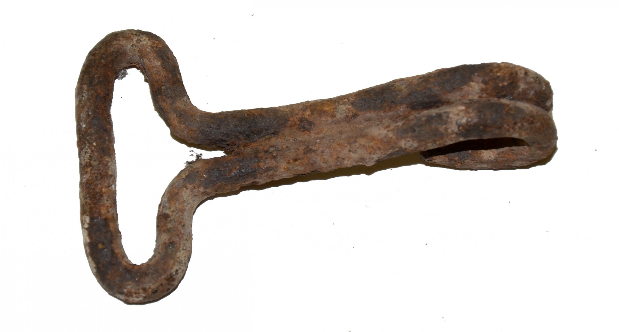 LARGE HORSE HARNESS HOOK RECOVERED BEHIND THE ROUND TOPS, GETTYSBURG — Horse Soldier