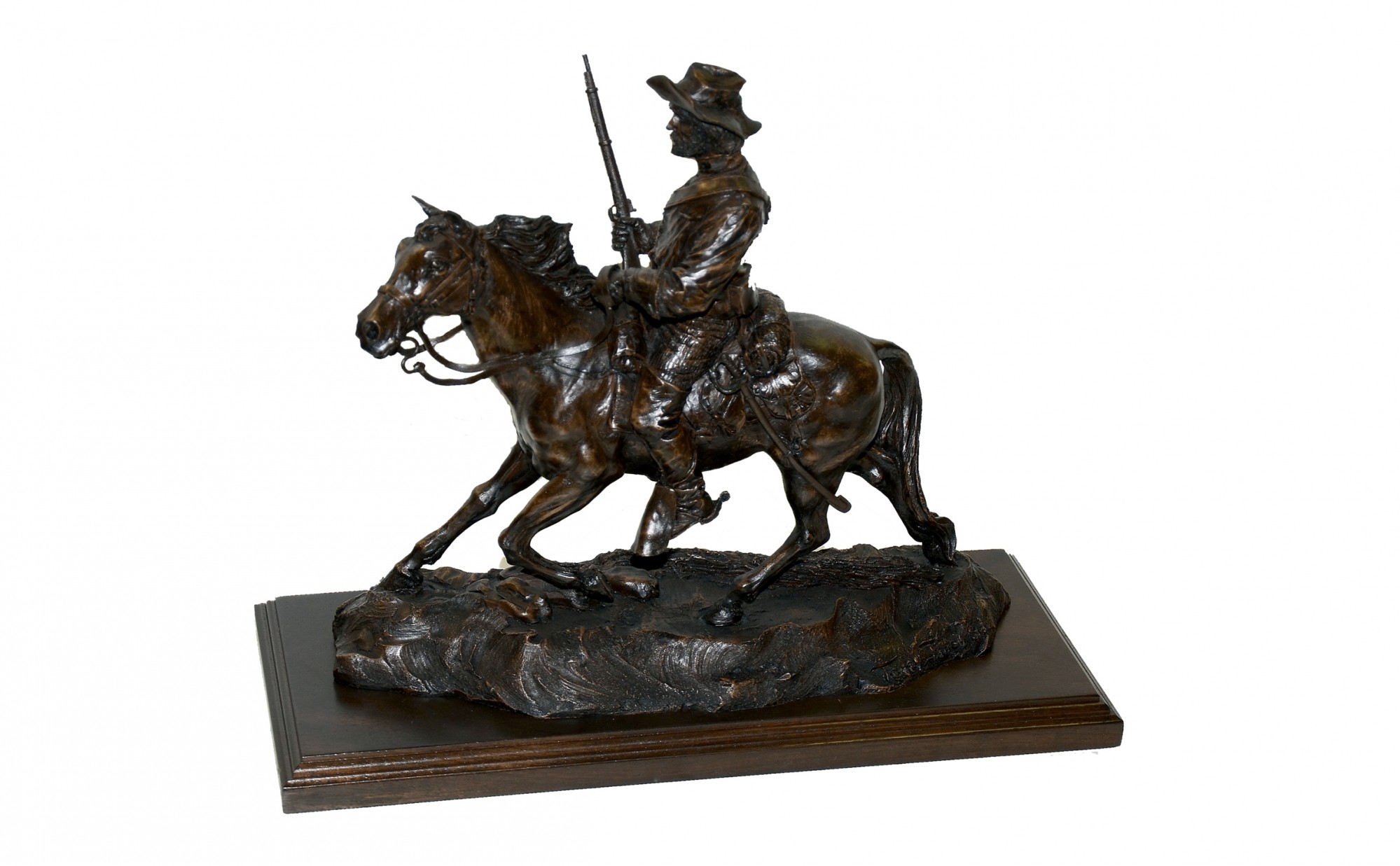 STATUE OF ‘THE CONFEDERATE CAVALRYMAN’ BY TERRY JONES