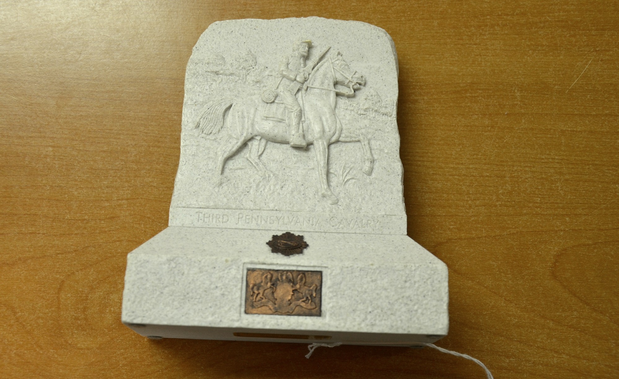 miniature confederate statues