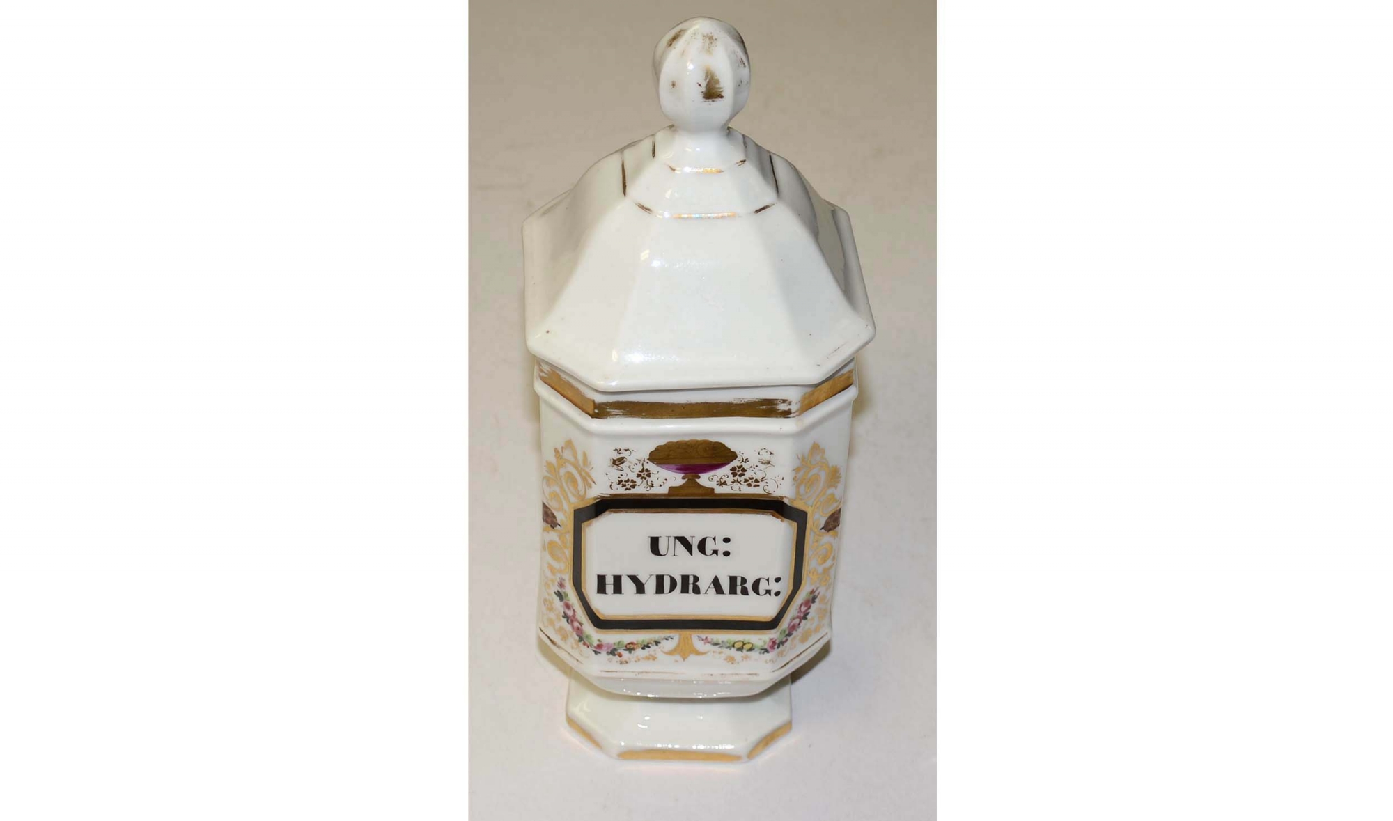 DELFT DRUG JAR, CIRCA 1890