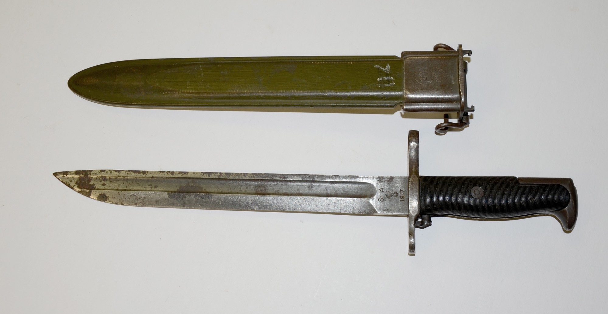 CUT DOWN 1917 DATED SPRINGFIELD MADE M1 BAYONET IN PLASTIC SCABBARD