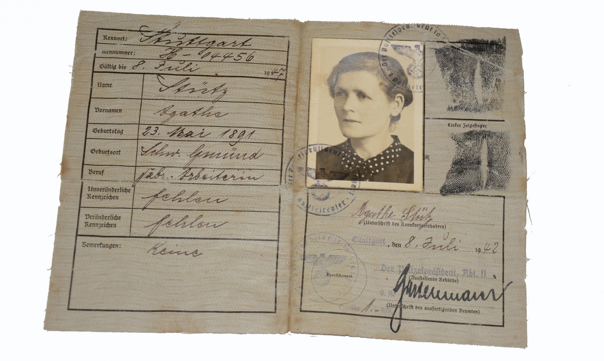 WORLD WAR TWO GERMAN CIVILIAN IDENTIFICATION CARD — Horse Soldier