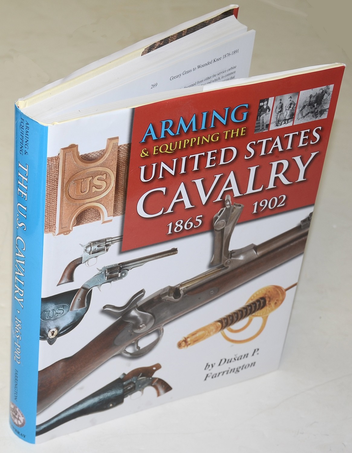 FIRST EDITION REFERENCE BOOK ON US CAVALRY EQUIPMENT FROM 1865-1902