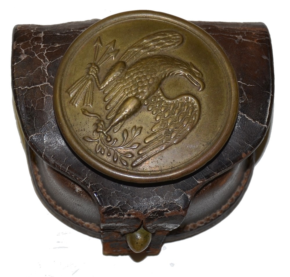 CIVIL WAR PERCUSSION CAP POUCH WITH MAKER MARKED EAGLE BREAST PLATE