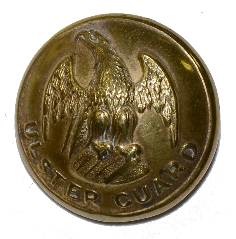 NEW YORK ULSTER GUARD COAT SIZE BUTTON, NY89