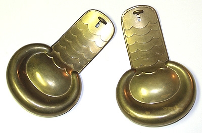SERGEANT'S BRASS SHOULDER SCALES