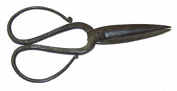 17th CENTURY FORGED IRON NAIL EMBROIDERY SCISSORS