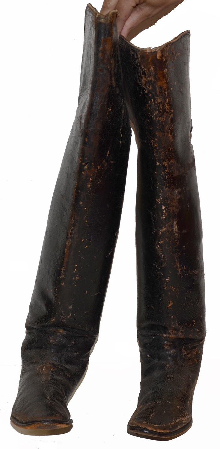 INDIAN WAR KNEE-HIGH CAVALIER-STYLE BOOTS