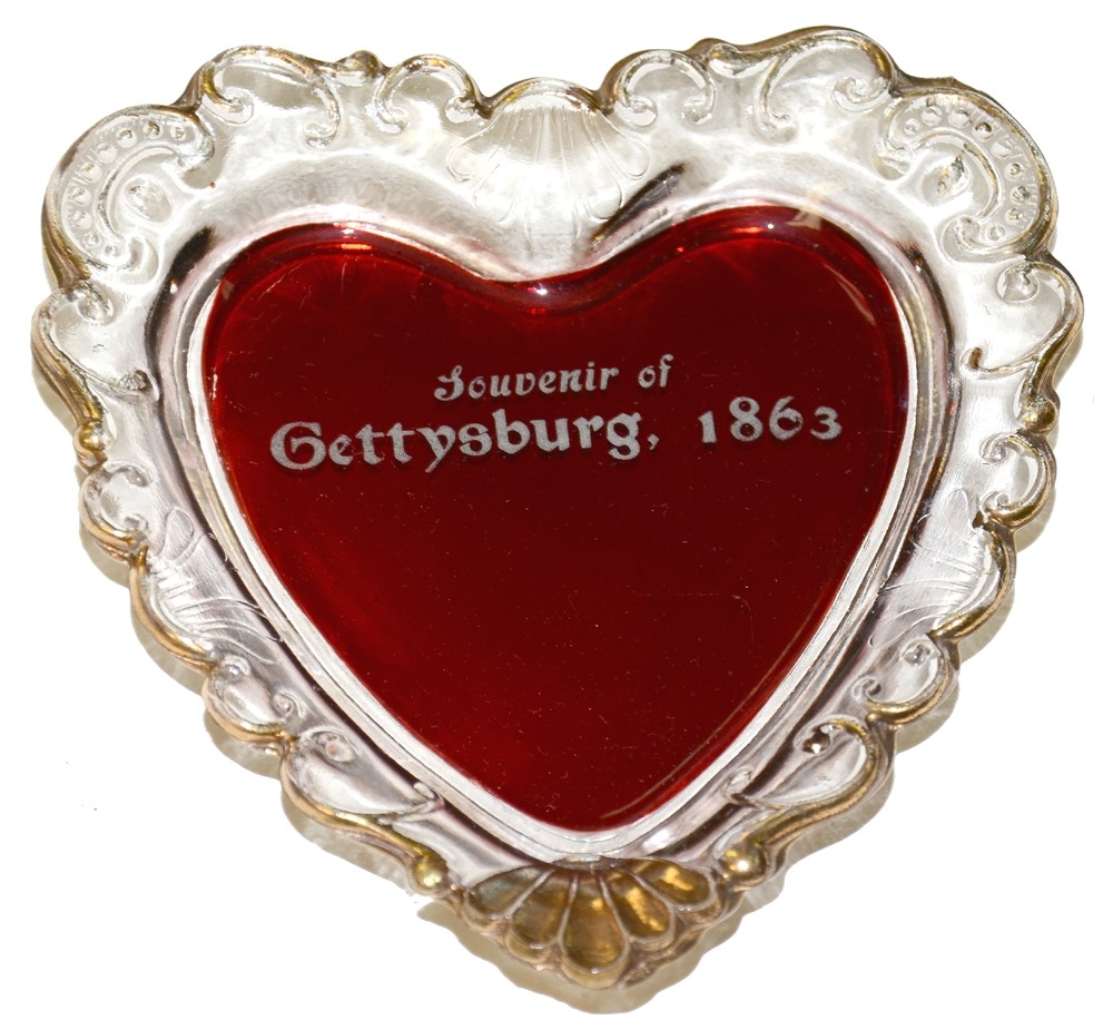 VINTAGE GETTYSBURG RUBY FLASH GLASS SOUVENIR ASHTRAY