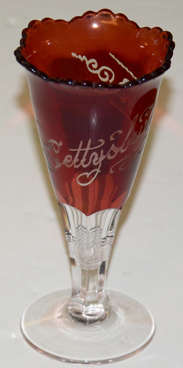 GETTYSBURG SOUVENIR RUBY GLASS VASE