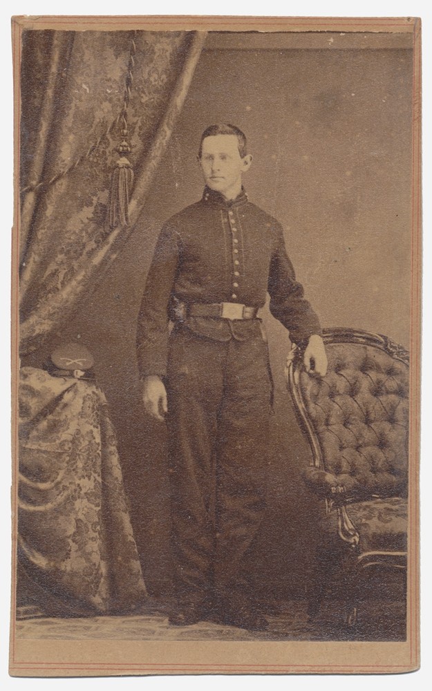 FULL STANDING CDV OF UNKNOWN 15TH PENNSYLVANIA CAVALRY TROOPER