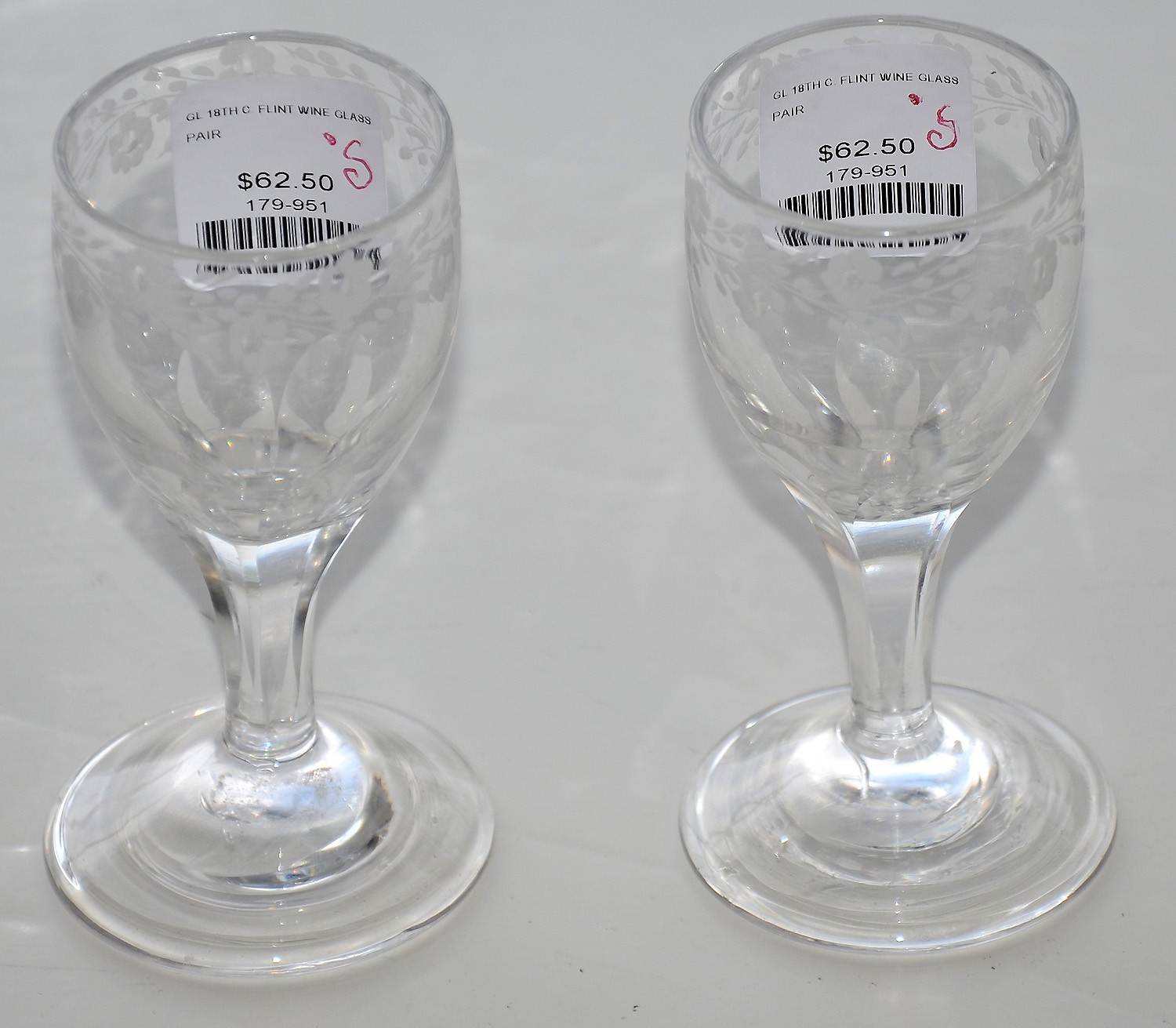 PAIR OF 18TH CENTURY ETCHED CORDIAL WINE GLASSES