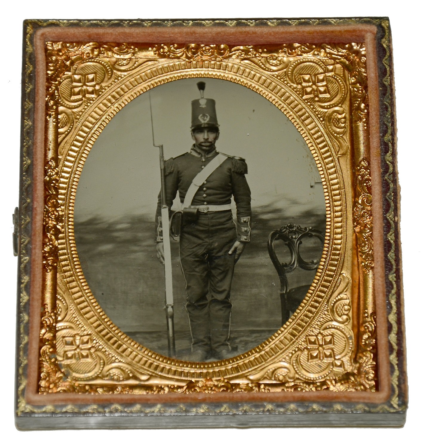 FULL STANDING SIXTH PLATE AMBROTYPE OF EARLY WAR ARMED MILITIA SOLDIER