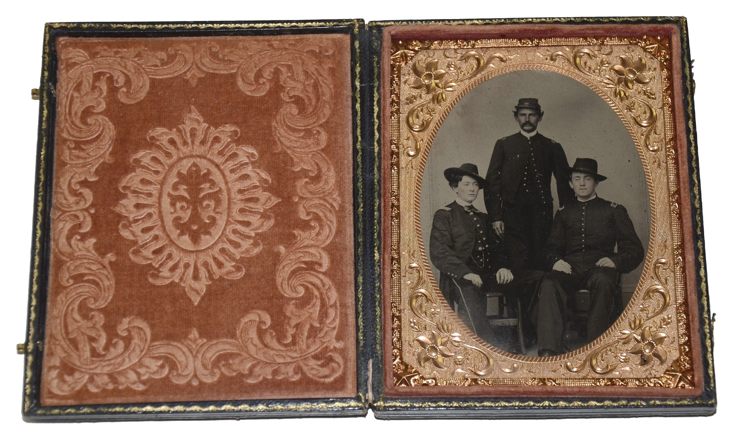 WONDERFULLY CLEAR QUARTER PLATE TINTYPE OF THREE OFFICERS - ONE ID’D TO 8TH NEW HAMPSHIRE