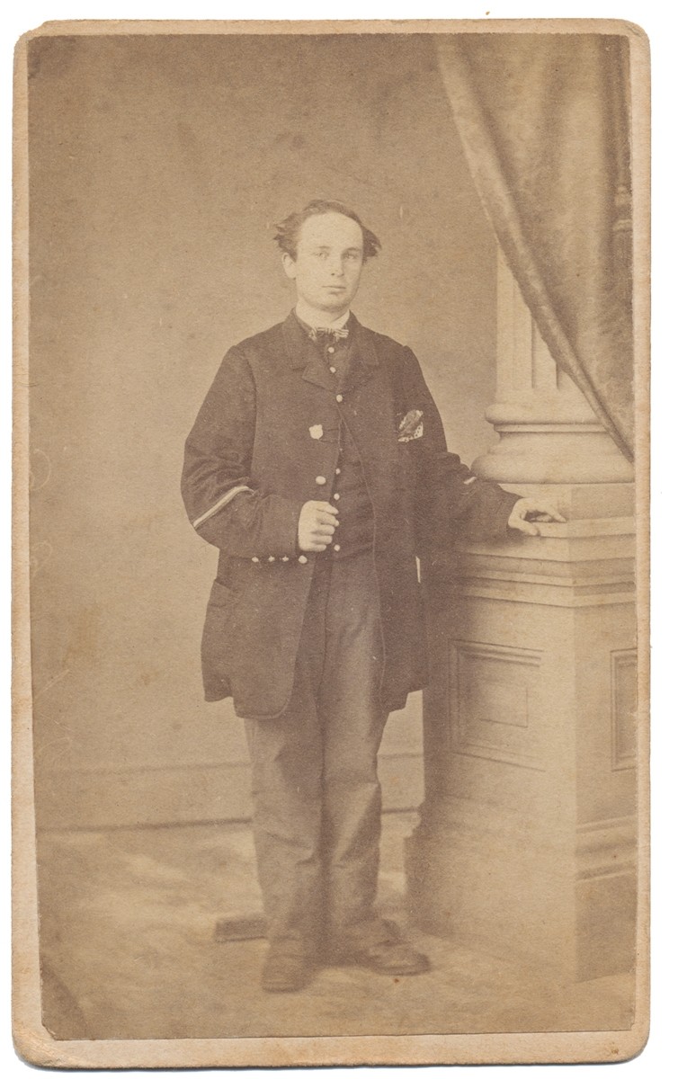 FULL STANDING CDV OF 51ST PENNSYLVANIA ASSISTANT SURGEON WHO ALSO HAD NAVY SERVICE