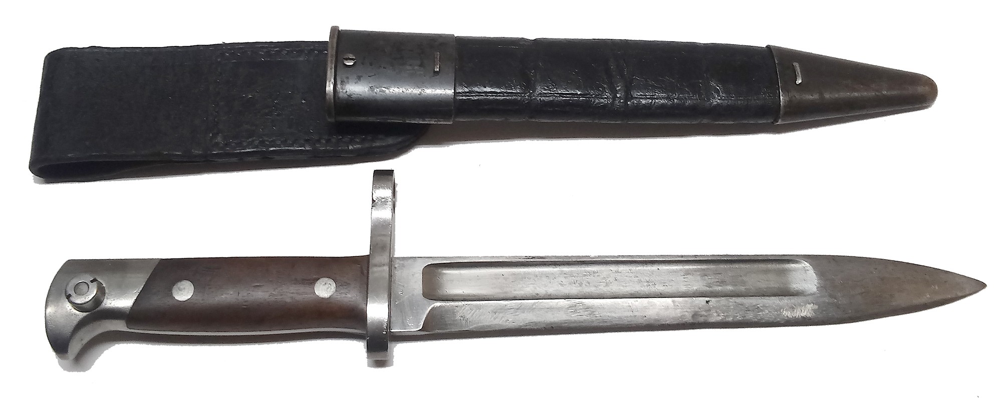 WINCHESTER-LEE NAVY M1895 BAYONET AND SCABBARD