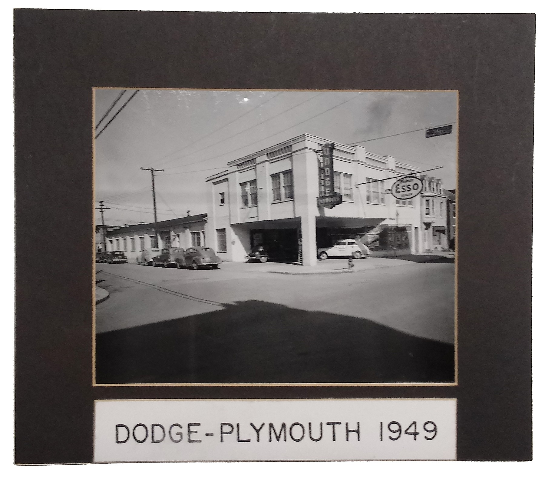 1949 WALTER LANE PHOTO OF McCAUSLIN AUTO SALES IN GETTYSBURG 