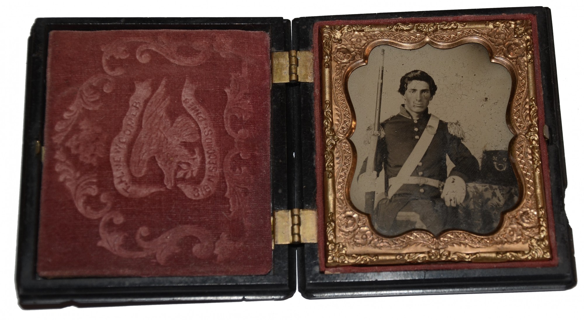 WONDERFUL SEATED VIEW OF A MILITIAMAN HOUSED IN A UNION CASE