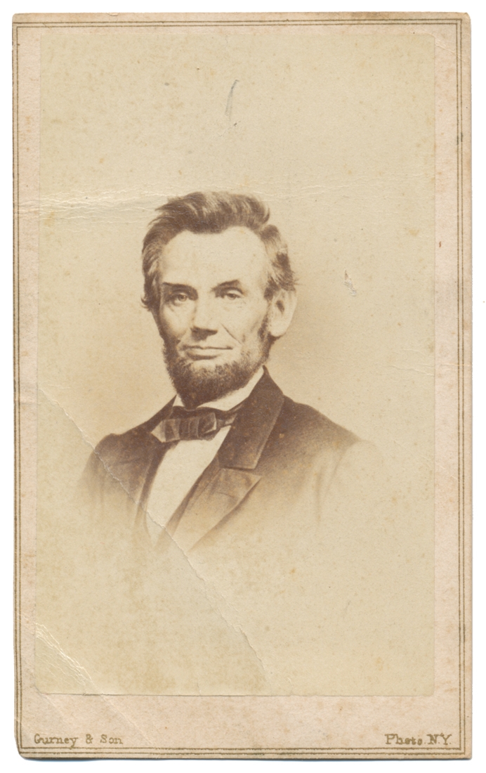 BUST VIEW OF PRESIDENT ABRAHAM LINCOLN