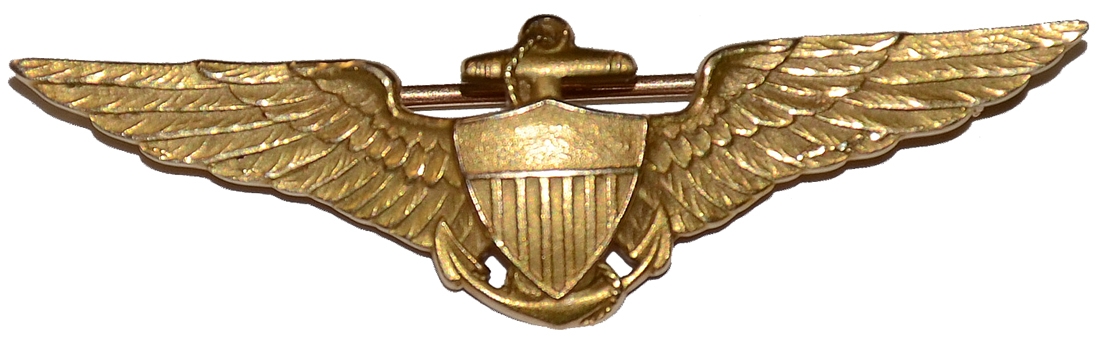 US WORLD WAR TWO 10 KARAT GOLD NAVY AVIATOR WINGS 
