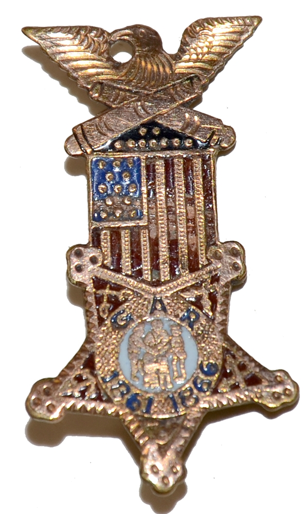 SMALL, GOLD G.A.R. MEMBERSHIP PIN — Horse Soldier