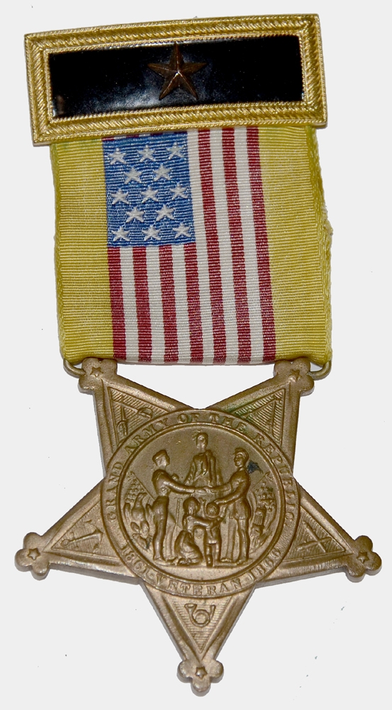 SCARCE G.A.R. BADGE FOR THE STAFF OF THE COMMANDER IN CHIEF