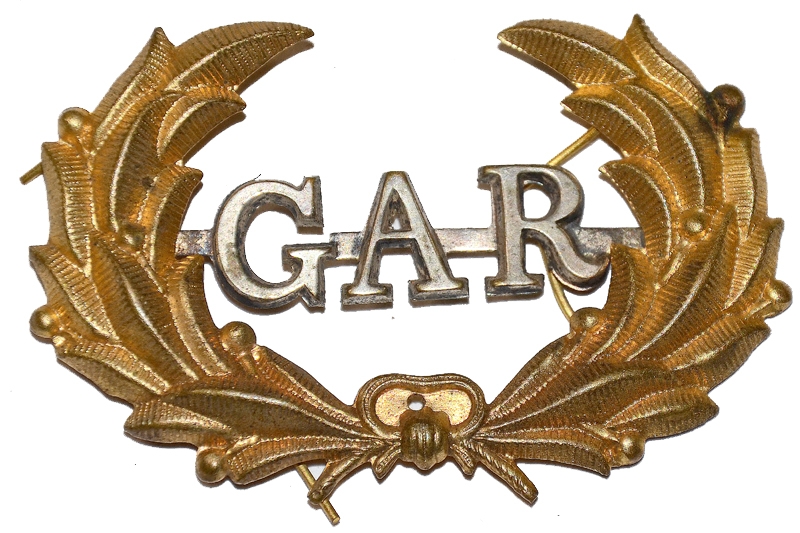 G.A.R. METAL HAT INSIGNIA, COL. DYER ESTATE 15th MAINE