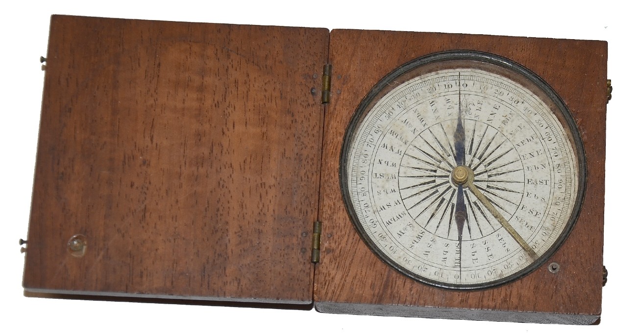 CIVIL WAR (OR EARLIER) POCKET COMPASS IN WOOD CASE