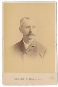 POST-WAR CABINET CARD PHOTO OF 2ND NEW HAMPSHIRE PRIVATE ALBERT L. HALL, CAPTURED AT 1ST BULL RUN