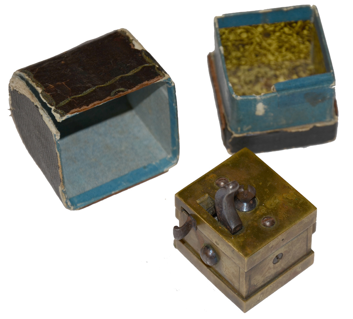 CASED BOX BLEEDER (SCARIFICATOR)