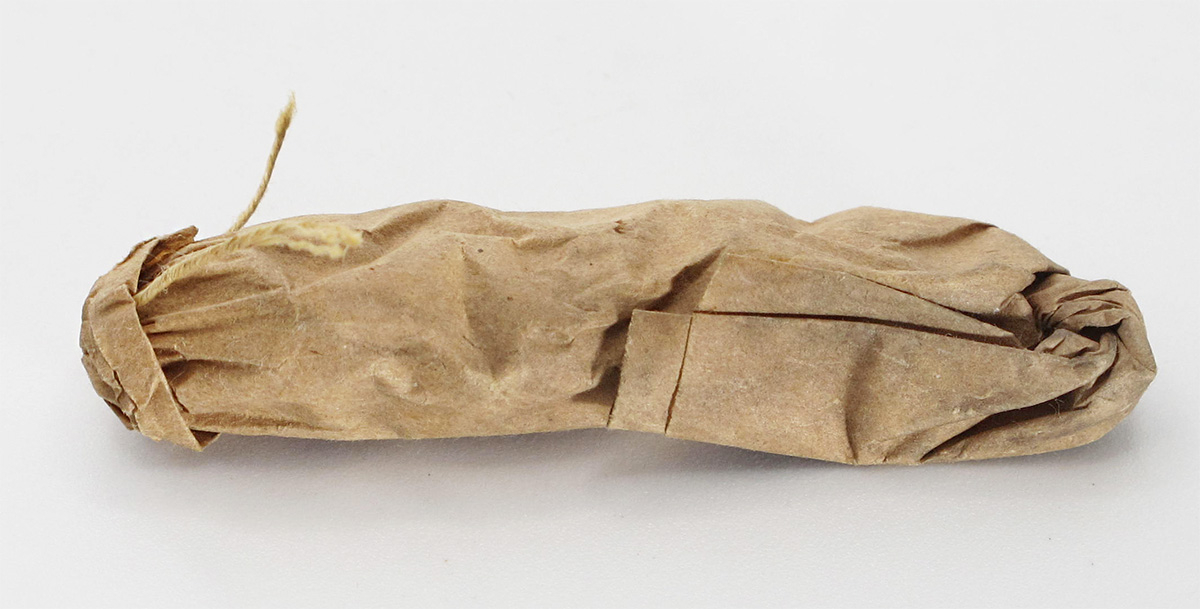 PAPER WRAPPED PACK OF PERCUSSION CAPS