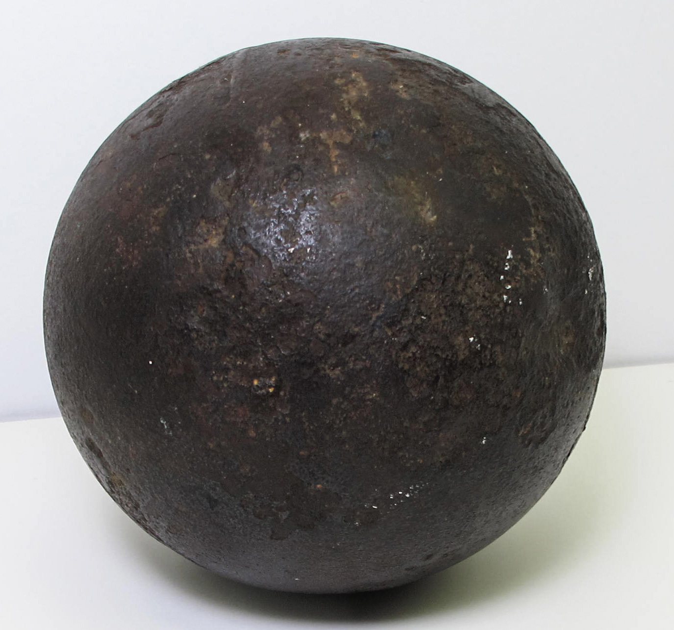 US 12LB SPHERICAL SOLID SHOT 
