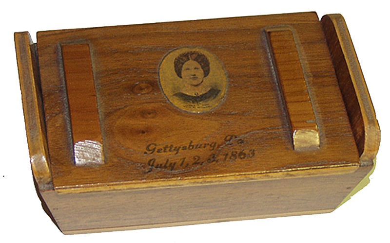 EARLY JENNIE WADE DOUGH TRAY SOUVENIR – GEISELMAN COLLECTION