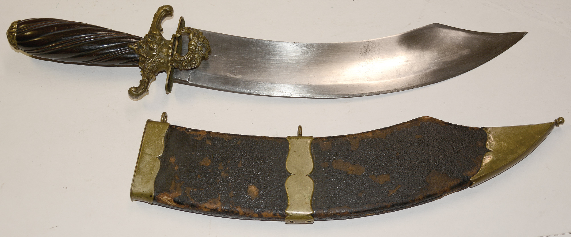 AN IMPRESSIVE FRENCH HUNTING DAGGER, SECOND HALF 18TH CENTURY