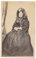 CDV OF MARY TODD LINCOLN IN MOURNING DRESS