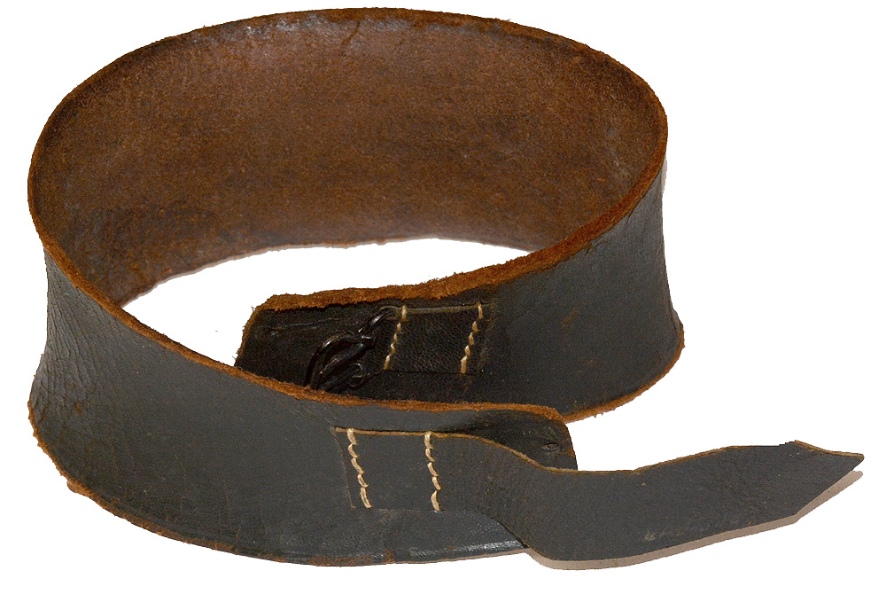 Leather top neck collar