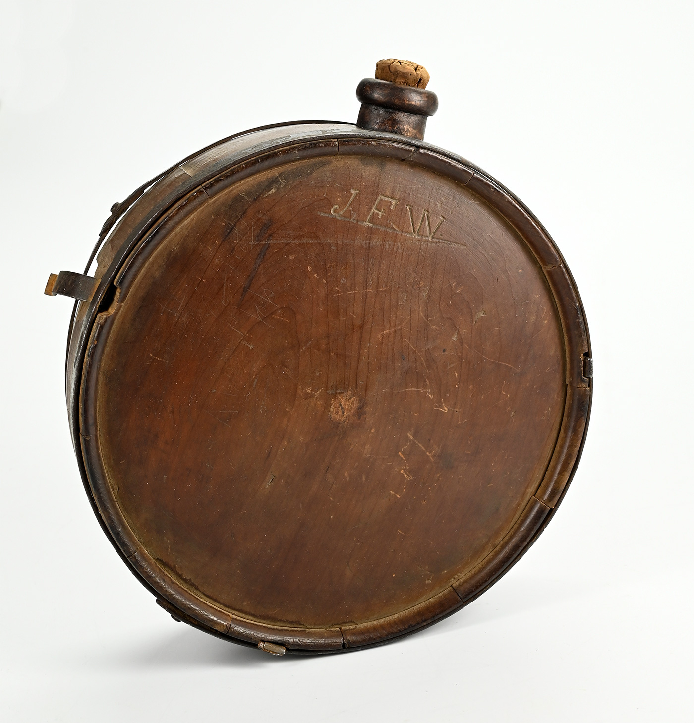 IDENTIFIED CONFEDERATE CANTEEN: 2nd AND 42nd ALABAMA, CARVED IN THE TRENCHES AT VICKSBURG IN JUNE 1863