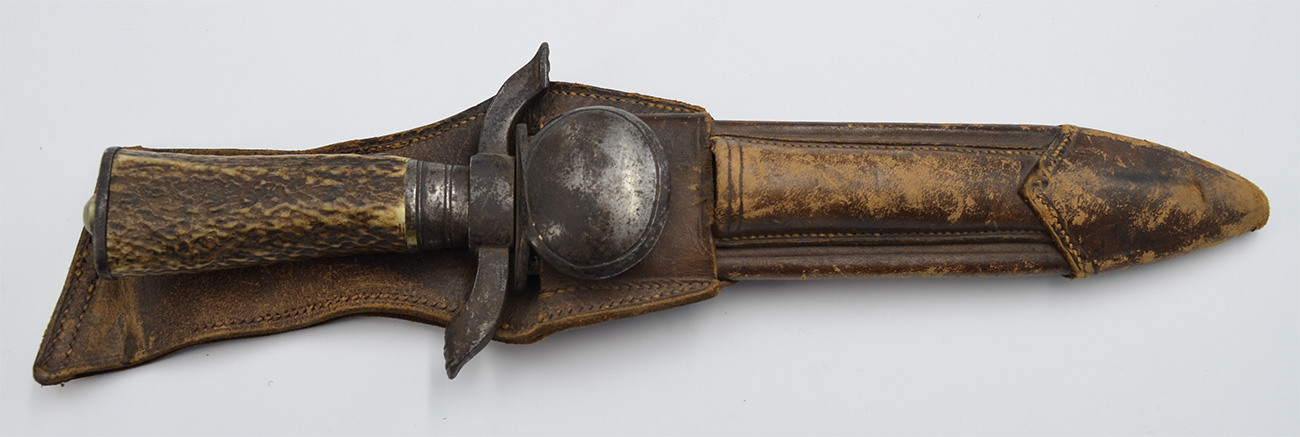 IMPRESSIVE GERMAN HUNTING DAGGER AND SHEATH