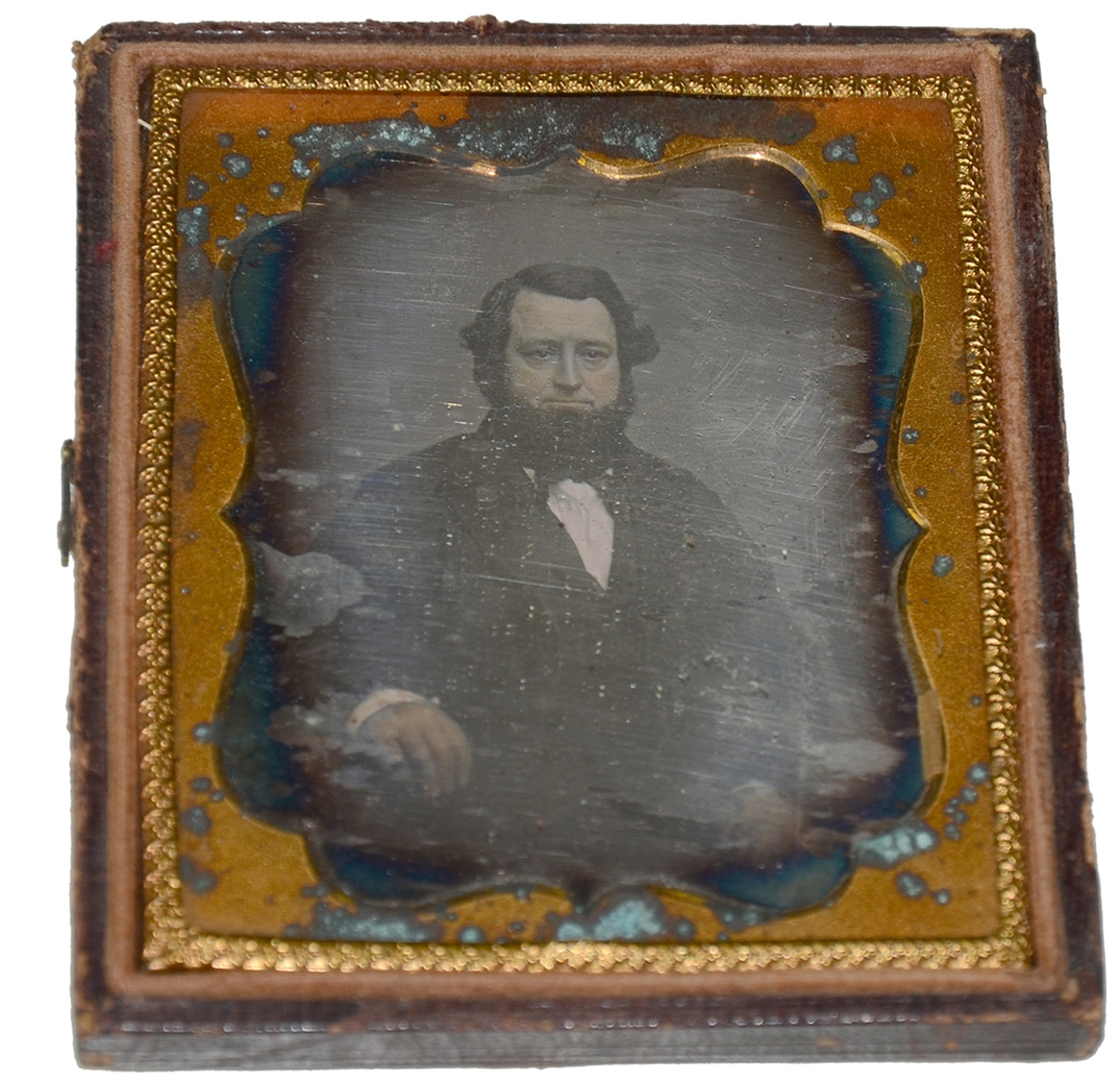 SIXTH PLATE DAGUERREOTYPE OF MAN