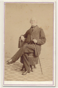 CDV OF UNIDENTIFIED OLD MAN, GRAPHIC BACKMARK, [R.E.] LEE PHOTOGRAPHIC GALLERY, RICHMOND