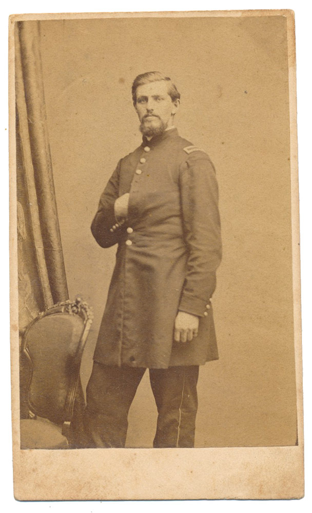 FULL STANDING CDV OF UNION 2ND LIEUTENANT