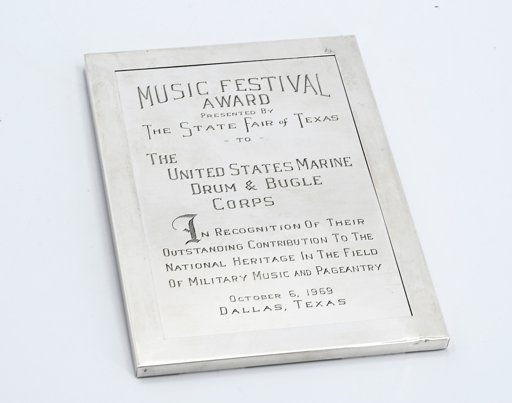 U.S. MARINE CORPS DRUM AND BUGLE CORPS SILVER PLAQUE AWARDED IN 1969