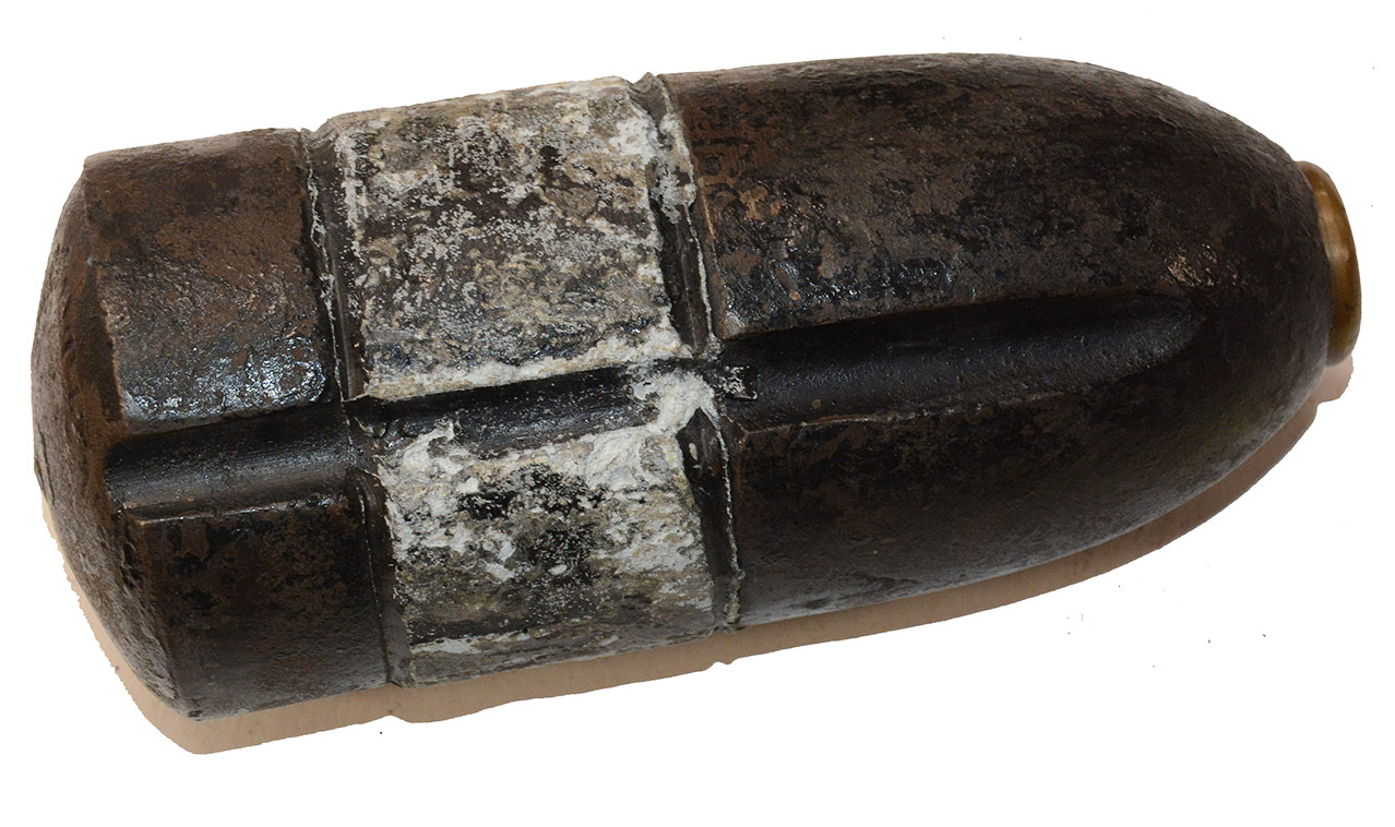 EXCELLENT NON-DUG U.S. 3” HOTCHKISS SHELL