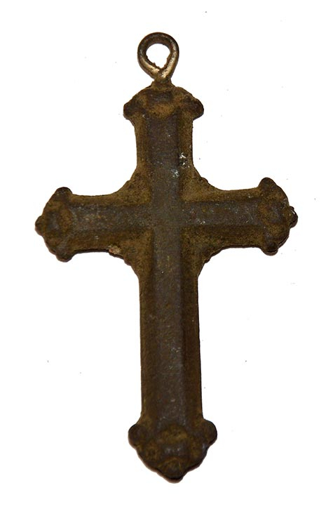SMALL STAMPED CROSS RECOVERED IN A FREDERICKSBURG CAMP