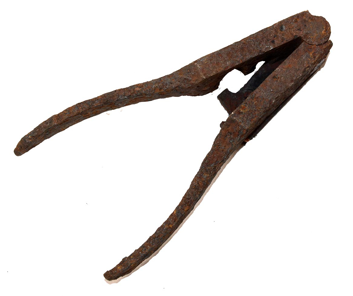 RELIC .44 CALIBER IRON TWO-CAVITY BULLET MOLD – RECOVERED NEAR FREDERICKSBURG