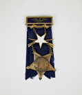 VERY ATTRACTIVE GOLD G.A.R. POST COMMANDER’S BADGE: HE “MARCHED AT 17 TO THE SEA WITH GENERAL SHERMAN” 