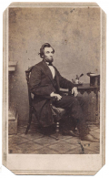 CDV OF ABRAHAM LINCOLN IN 1861, BY ALEXANDER GARDNER 