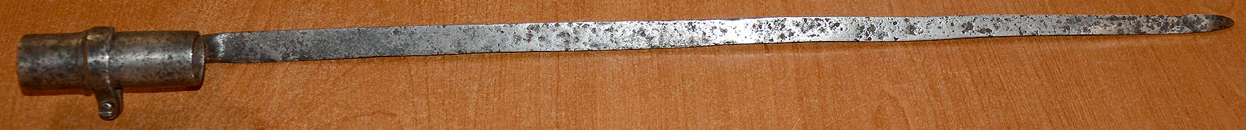 VERY RARE RICHMOND “3-SQUARE” SOCKET BAYONET