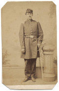 FULL STANDING CDV OF A US MARINE OFFICER